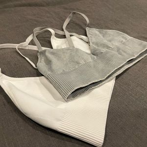 Spiritual gangster sport bra set of 2 xs/s white & gray excellent condition!